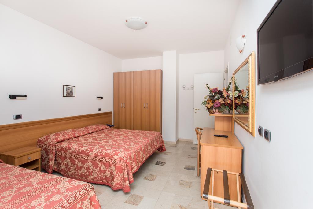 Hotel Residence Des Bains 체제나티코 외부 사진